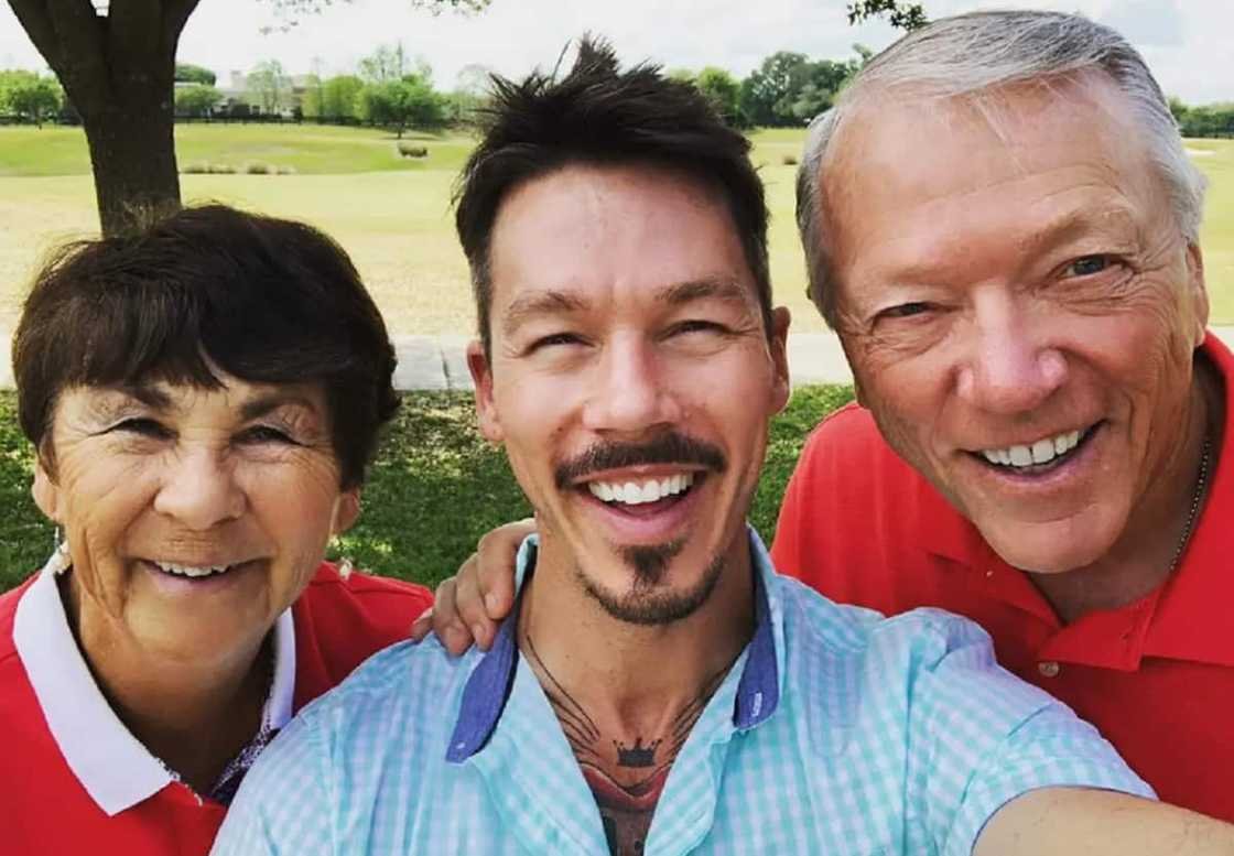 Manny Stul David Bromstad Twin Brother
